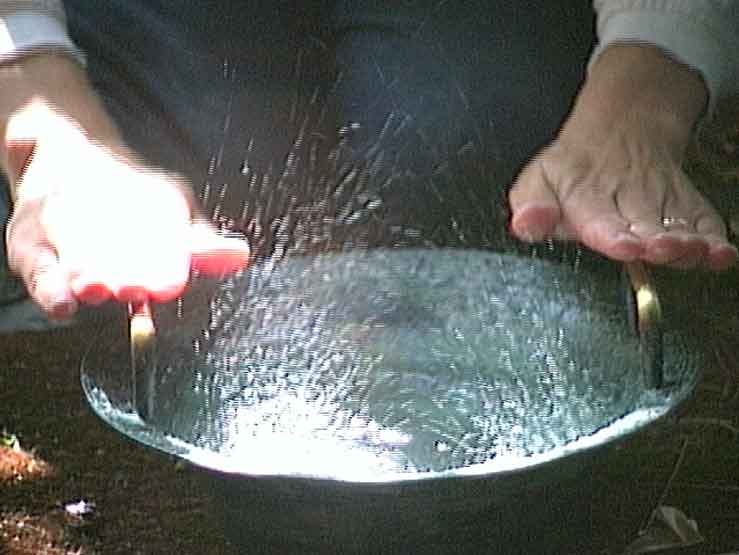 Our Medium Chinese Spouting Bowl in action